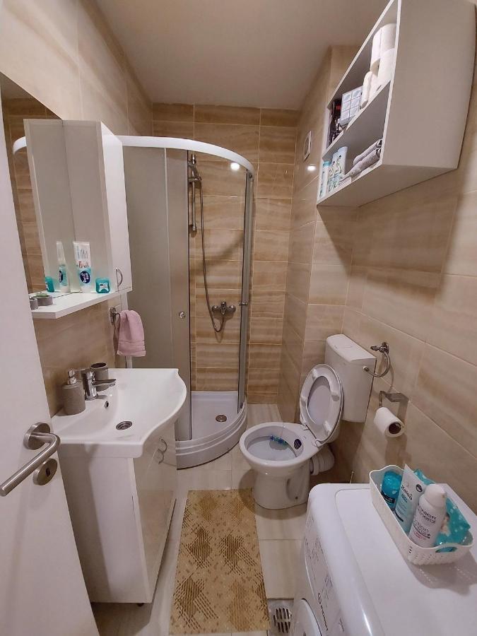 Apartman Victoria Lukavica Dış mekan fotoğraf