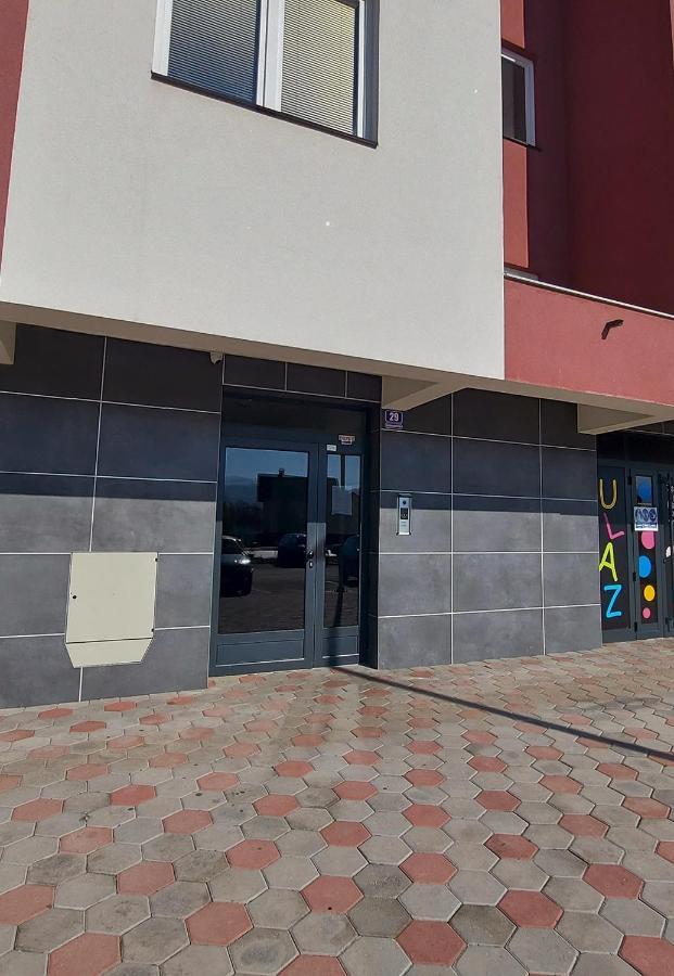 Apartman Victoria Lukavica Dış mekan fotoğraf